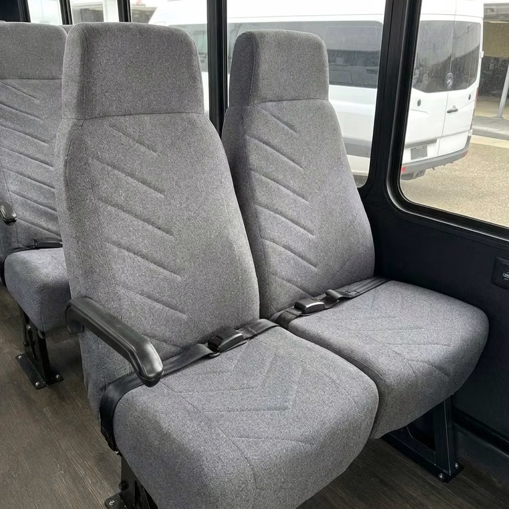 hammond 18 passenger minibus high back seats