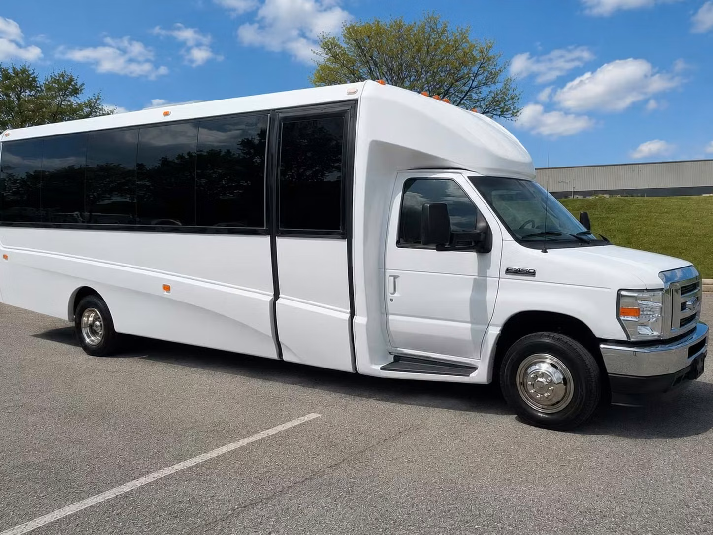 hammond 20 passenger minibus rental