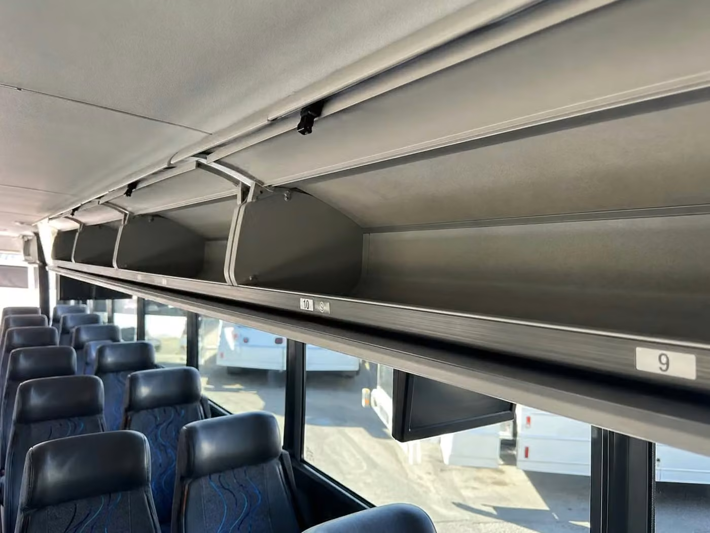 hammond 25 passenger minibus overhead storage