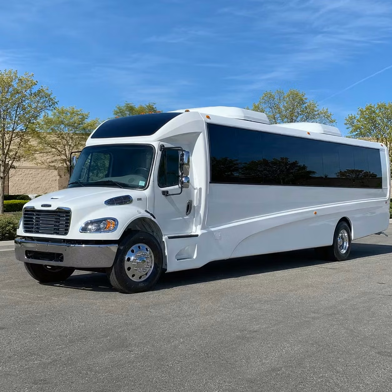 hammond 28 passenger minibus rental