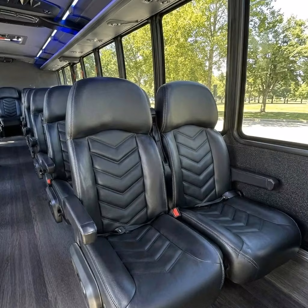 hammond 28 passenger minibus seating