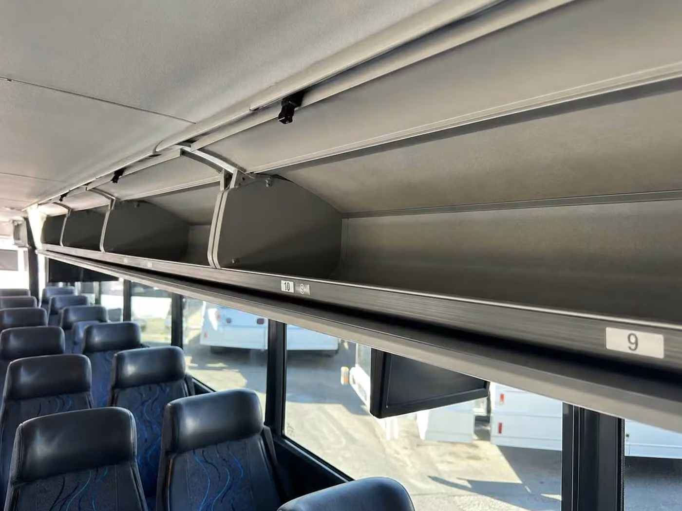 hammond 35 passenger minibus overhead storage