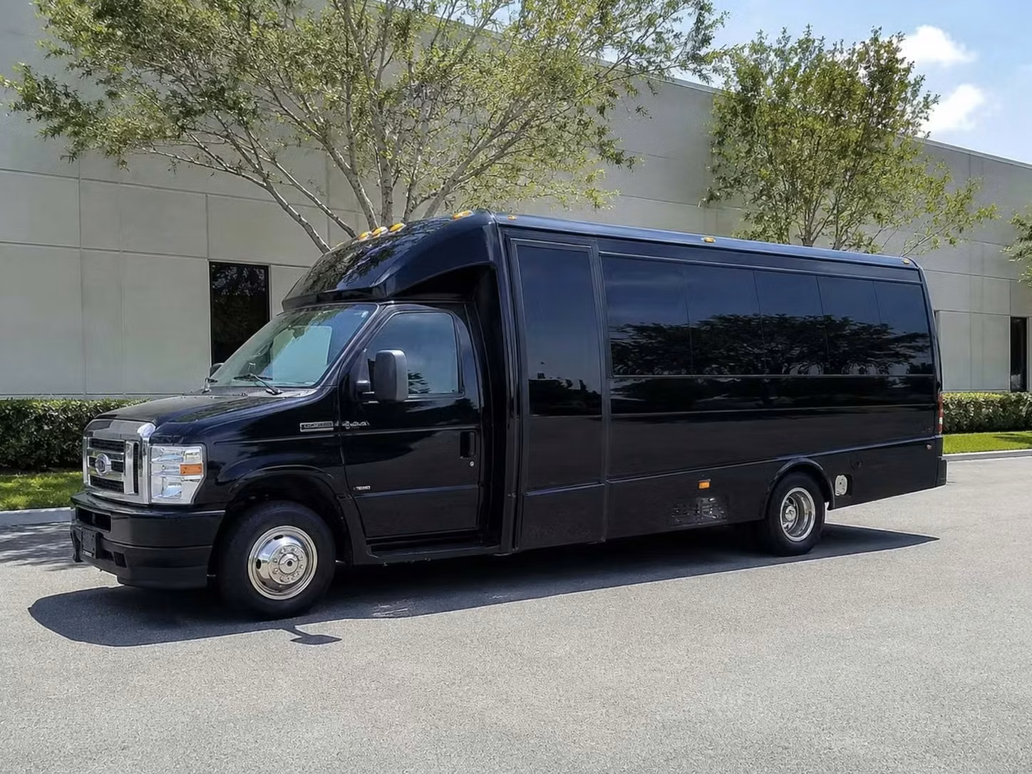 18 passenger minibus